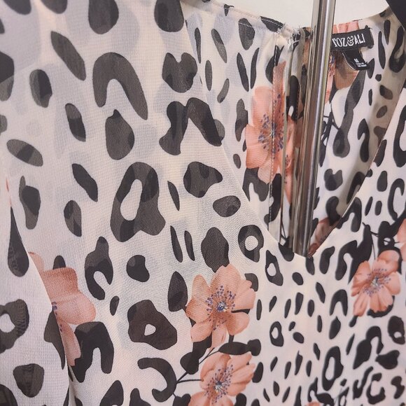 Roz & Ali Leopard Floral Print Blouse - Sheer, Flowing 3/4 Sleeve Top - Picture 9 of 9
